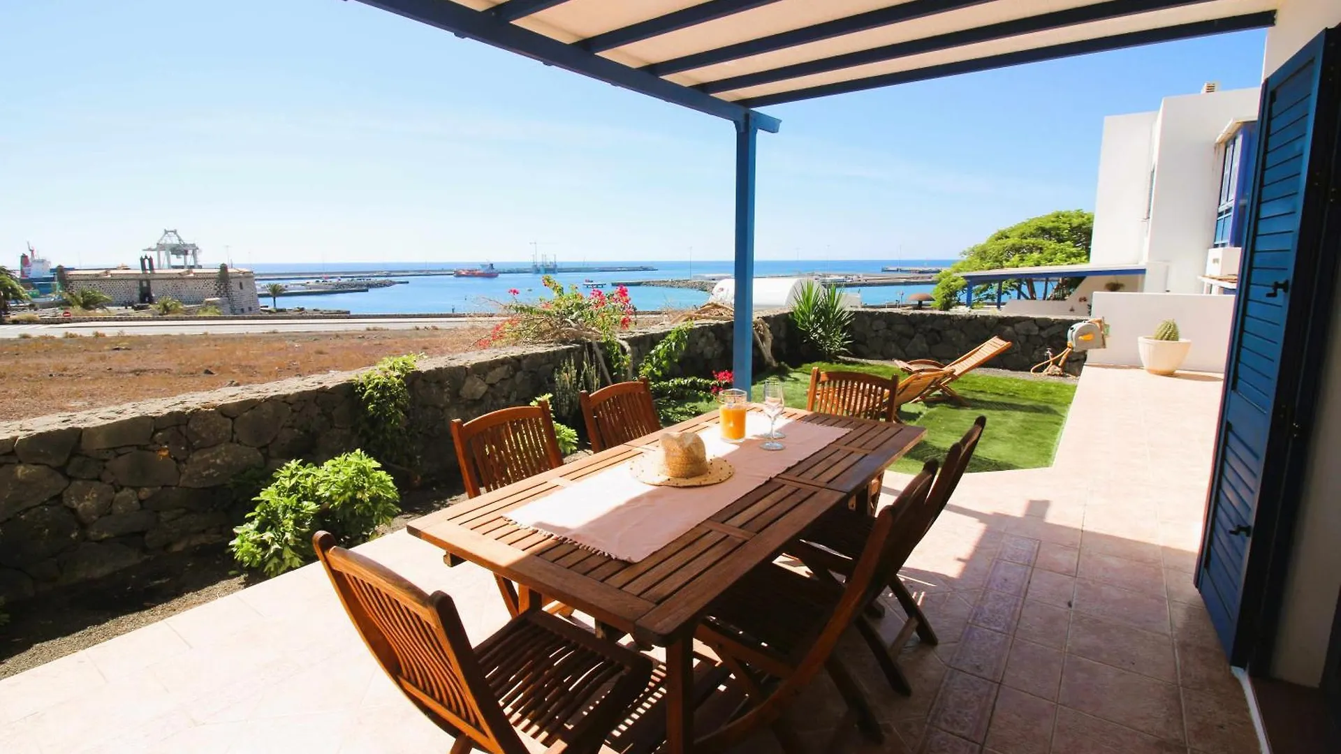 Casa Bahia De Naos Con Vistas Al Mar Villa Arrecife  Holiday home